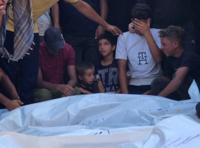 israeli army kills six palestinians in gaza s khan younis